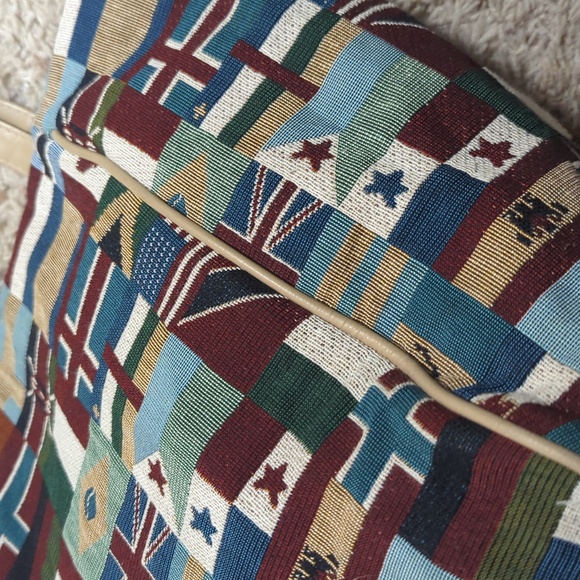 Flag Vacation Travel Purse - Picture 14 of 15